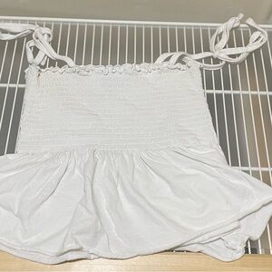 Forever 21 spaghetti strap ruffled top. Size: US M